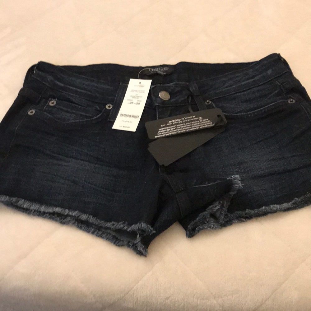 NWT BEBE STRETCH DENIM SHORTS
